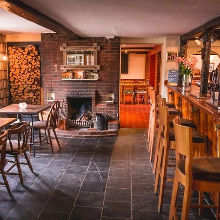 The Shoe Inn Plaitford ภายนอก รูปภาพ
