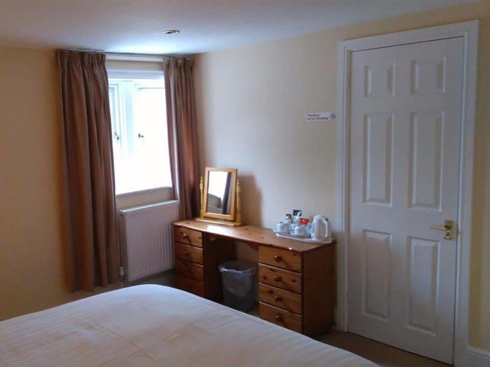 The Shoe Inn Plaitford ภายนอก รูปภาพ