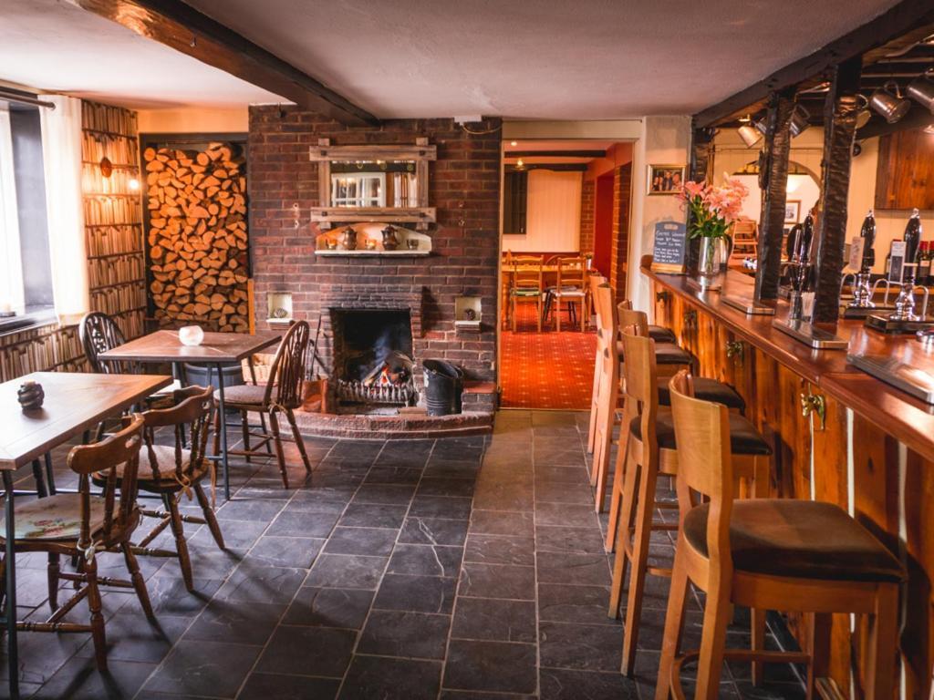 The Shoe Inn Plaitford ภายนอก รูปภาพ