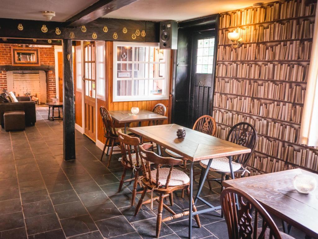 The Shoe Inn Plaitford ภายนอก รูปภาพ
